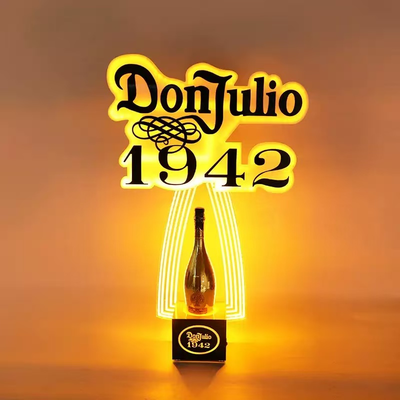 HOME 1942 bottle presenter